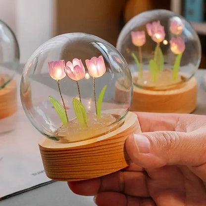 Luminária Bola de Cristal, com Tulipas - Cristal Encantado